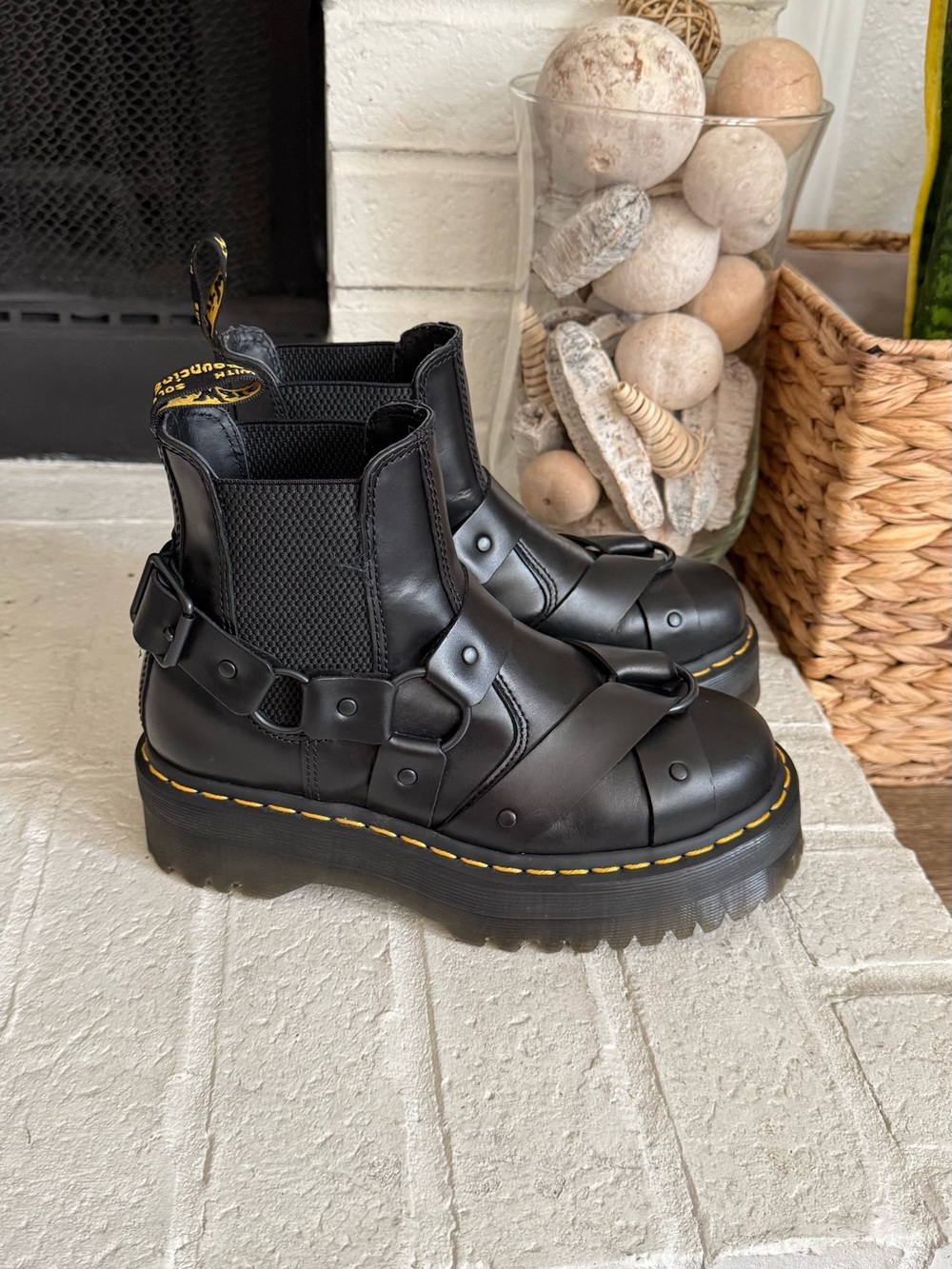 Rare Dr. Martens 2976 Quad Harness Platform Chelsea Boots Women’s 7 EU 38